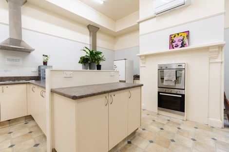 Photo of property in 6 Heriot Row, Dunedin Central, Dunedin, 9016