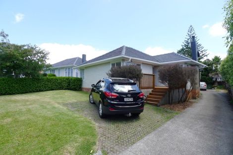 Photo of property in 42 Kervil Avenue, Te Atatu Peninsula, Auckland, 0610