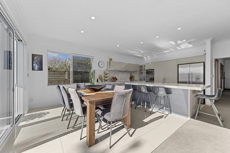 Photo of property in 59 Gilbert Street, New Plymouth, 4310