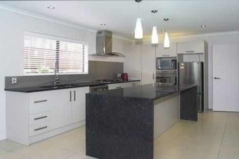 Photo of property in 5 Ramphal Terrace, Khandallah, Wellington, 6035