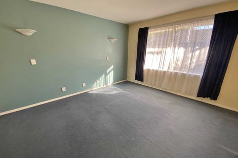Photo of property in 15 Ashfield Place, Ilam, Christchurch, 8041