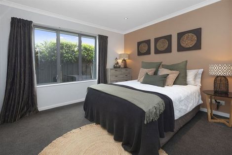 Photo of property in 7 Millpond Place, Parklands, Christchurch, 8083