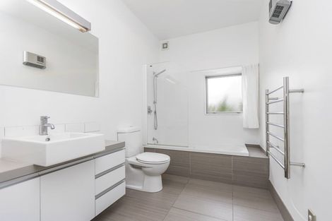 Photo of property in 34 Saddleback Grove, Karori, Wellington, 6012