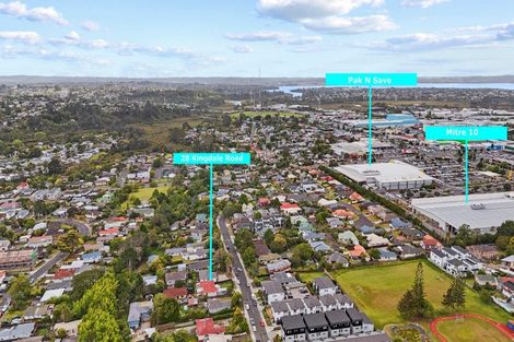 Photo of property in 28 Kingdale Road, Henderson, Auckland, 0610