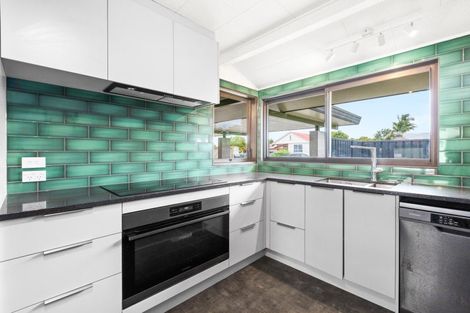 Photo of property in 219 Guppy Road, Taradale, Napier, 4112