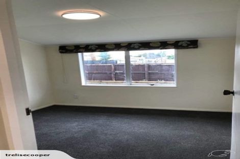 Photo of property in 25a Mako Mako Road, Levin, 5510