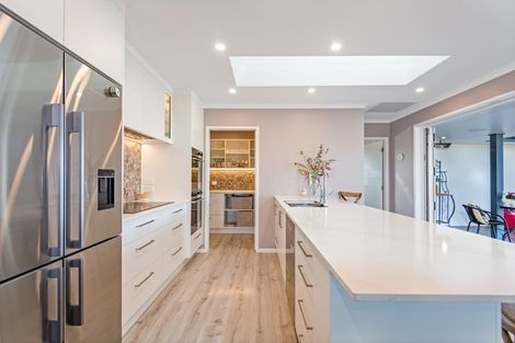 Photo of property in 61 Hartwell Drive, Kelvin Grove, Palmerston North, 4470