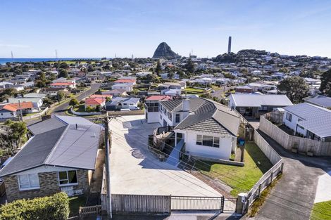 Photo of property in 17 Mount View Place, Spotswood, New Plymouth, 4310