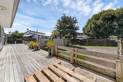 Photo of property in 2/29 Kindergarten Drive, Conifer Grove, Takanini, 2112