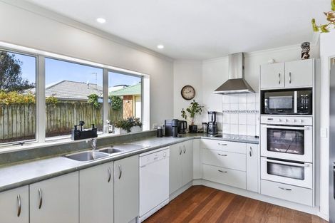 Photo of property in 114d Arawhata Road, Paraparaumu, 5032