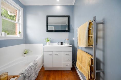 Photo of property in 4 Harpham Street, Taradale, Napier, 4112