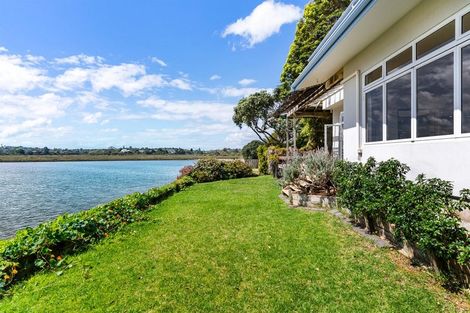 Photo of property in 2/67 Beresford Street, Bayswater, Auckland, 0622