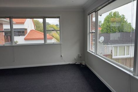 Photo of property in 9 Selwyn Crescent, Forrest Hill, Auckland, 0620