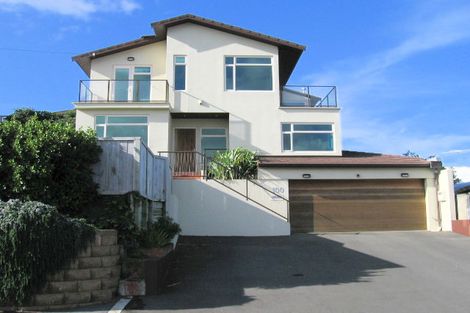 Photo of property in 100 Nevay Road, Karaka Bays, Wellington, 6022