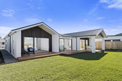 Photo of property in 37 Colpoma Close, Papamoa Beach, Papamoa, 3118