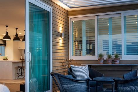 Photo of property in 154 Marine Parade, Mount Maunganui, 3116