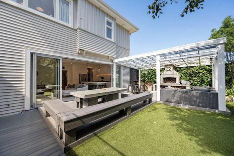 Photo of property in 2 Katherine Avenue, Thorndon, Wellington, 6011