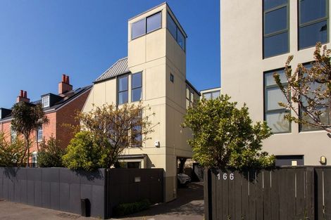 Photo of property in 2/166 Salisbury Street, Christchurch Central, Christchurch, 8013
