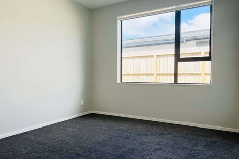 Photo of property in 17 Surf View Crescent, Red Beach, 0932