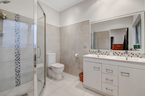 Photo of property in 23 Manhattan Rise, Orewa, 0931