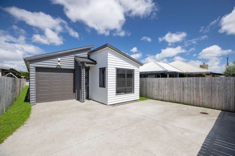 Photo of property in 7 O Ruamano Crescent, Pukekohe, 2120