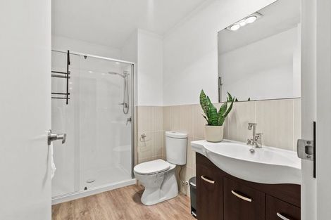 Photo of property in 6 Phar Lap Crescent, Takanini, 2112