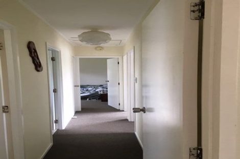 Photo of property in 300 Pakuranga Road, Pakuranga Heights, Auckland, 2010