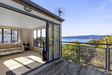 Photo of property in 10a Fettes Crescent, Seatoun, Wellington, 6022