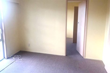 Photo of property in 2/8 Margaret Road, Papatoetoe, Auckland, 2025