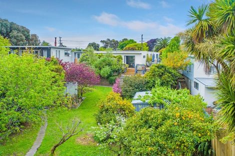 Photo of property in 90 Martin Road, Paraparaumu Beach, Paraparaumu, 5032