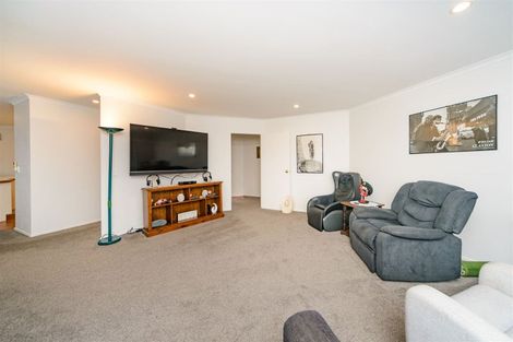 Photo of property in 21 Parnell Heights Drive, Kelvin Grove, Palmerston North, 4414