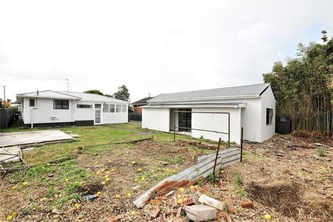 Photo of property in 14 Clayton Road, Manurewa, Auckland, 2102