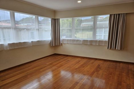 Photo of property in 11 Britton Avenue, Mount Roskill, Auckland, 1041