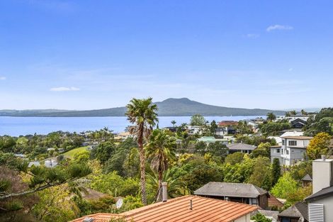 Photo of property in 7 Aberdeen Road, Castor Bay, Auckland, 0620