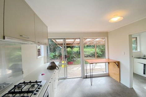 Photo of property in 8 Jayne Place, Torbay, Auckland, 0630