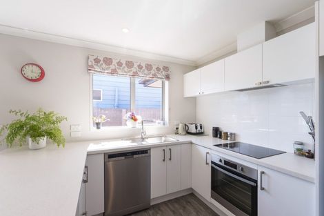 Photo of property in 3/11 North Avon Road, Richmond, Christchurch, 8013