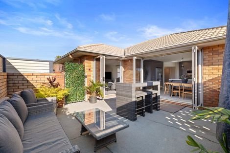 Photo of property in 1 Roxbury Place, Papamoa Beach, Papamoa, 3118