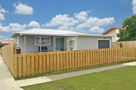 Photo of property in 11 Edinburgh Street, Tuakau, 2121
