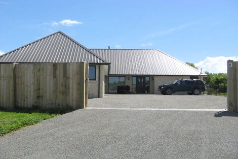 Photo of property in 3 Leithfield Road, Leithfield, Amberley, 7481