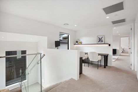 Photo of property in 28a Oliver Twist Avenue, Mellons Bay, Auckland, 2014