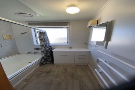 Photo of property in 21a Bauchop Road, Waterloo, Lower Hutt, 5011