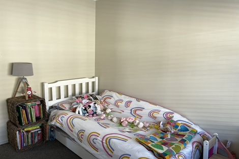 Photo of property in 1/59 Hattaway Avenue, Bucklands Beach, Auckland, 2012
