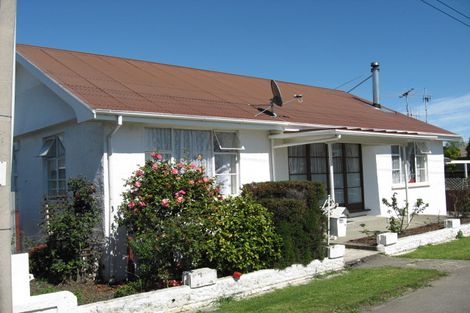 Photo of property in 17 Parkers Road, Tahunanui, Nelson, 7011