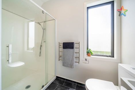 Photo of property in 17 Glen Evans Crescent, Fairfield, Lower Hutt, 5011