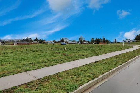 Photo of property in 18 Murray Ward Drive, Te Kauwhata, 3710