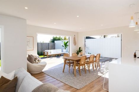 Photo of property in 49a Napier Road, Havelock North, 4130