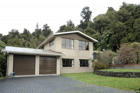 Photo of property in 40 Power Road, Karoro, Greymouth, 7805