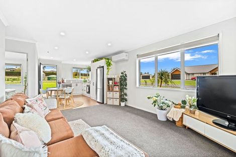 Photo of property in 10 Sylvia Lane, Maunu, Whangarei, 0110