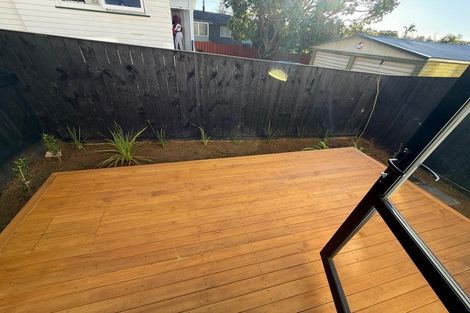 Photo of property in 57 Chatsworth Crescent, Pakuranga Heights, Auckland, 2010