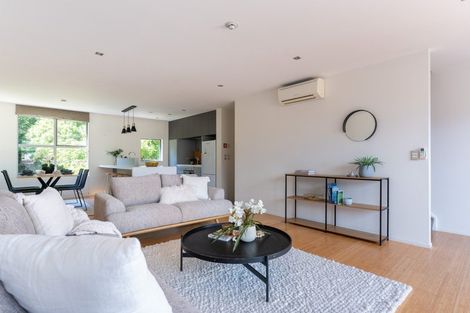 Photo of property in 10 Saddleback Grove, Karori, Wellington, 6012